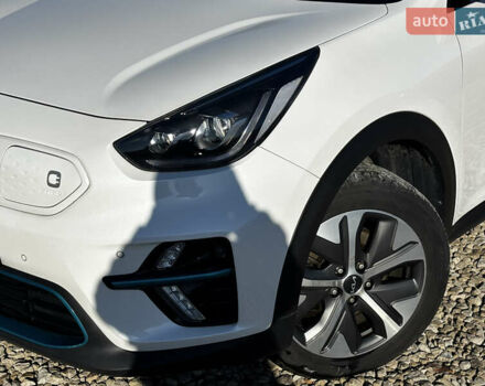 Білий Кіа Niro, об'ємом двигуна 0 л та пробігом 44 тис. км за 23900 $, фото 22 на Automoto.ua