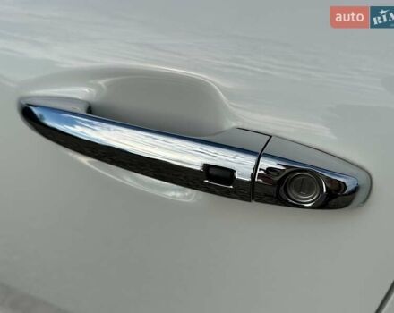 Білий Кіа Niro, об'ємом двигуна 0 л та пробігом 31 тис. км за 24800 $, фото 30 на Automoto.ua