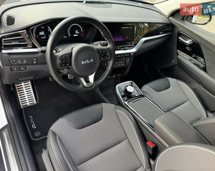 Белый Киа Niro, объемом двигателя 0 л и пробегом 44 тыс. км за 24600 $, фото 30 на Automoto.ua
