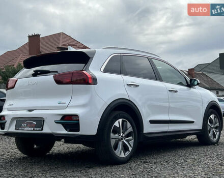 Білий Кіа Niro, об'ємом двигуна 0 л та пробігом 55 тис. км за 23526 $, фото 7 на Automoto.ua