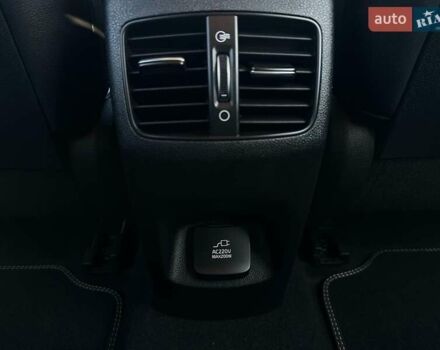 Білий Кіа Niro, об'ємом двигуна 0 л та пробігом 31 тис. км за 24800 $, фото 85 на Automoto.ua