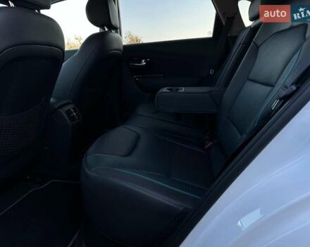 Білий Кіа Niro, об'ємом двигуна 0 л та пробігом 59 тис. км за 24900 $, фото 79 на Automoto.ua