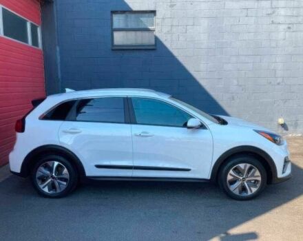 Белый Киа Niro, объемом двигателя 0 л и пробегом 35 тыс. км за 14500 $, фото 3 на Automoto.ua