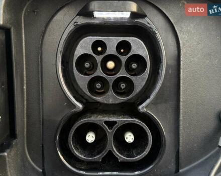 Белый Киа Niro, объемом двигателя 0 л и пробегом 53 тыс. км за 24400 $, фото 8 на Automoto.ua