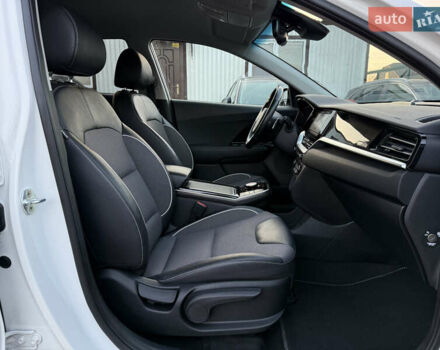Белый Киа Niro, объемом двигателя 0 л и пробегом 53 тыс. км за 24400 $, фото 86 на Automoto.ua
