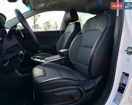 Білий Кіа Niro, об'ємом двигуна 0 л та пробігом 31 тис. км за 24800 $, фото 1 на Automoto.ua