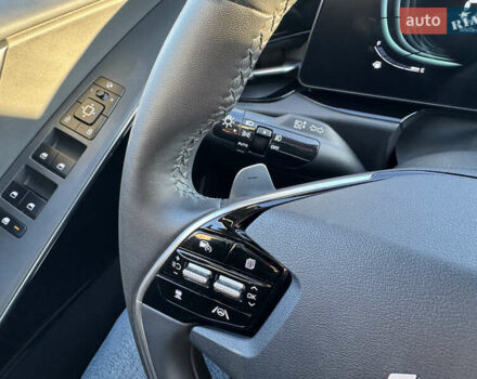 Білий Кіа Niro, об'ємом двигуна 1.58 л та пробігом 61 тис. км за 25990 $, фото 21 на Automoto.ua