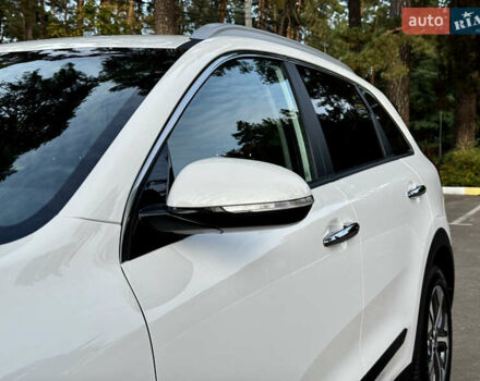 Белый Киа Niro, объемом двигателя 0 л и пробегом 44 тыс. км за 24600 $, фото 17 на Automoto.ua
