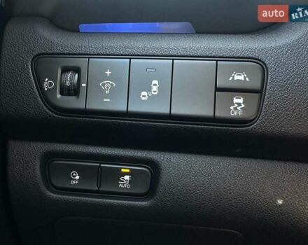 Білий Кіа Niro, об'ємом двигуна 0 л та пробігом 31 тис. км за 24800 $, фото 5 на Automoto.ua