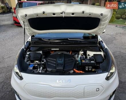 Белый Киа Niro, объемом двигателя 0 л и пробегом 94 тыс. км за 21900 $, фото 48 на Automoto.ua