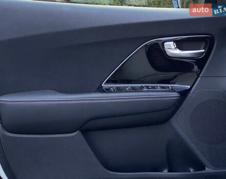 Белый Киа Niro, объемом двигателя 0 л и пробегом 21 тыс. км за 21999 $, фото 30 на Automoto.ua