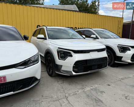 Белый Киа Niro, объемом двигателя 0 л и пробегом 26 тыс. км за 26500 $, фото 2 на Automoto.ua