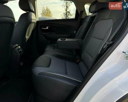 Білий Кіа Niro, об'ємом двигуна 0 л та пробігом 31 тис. км за 24800 $, фото 83 на Automoto.ua