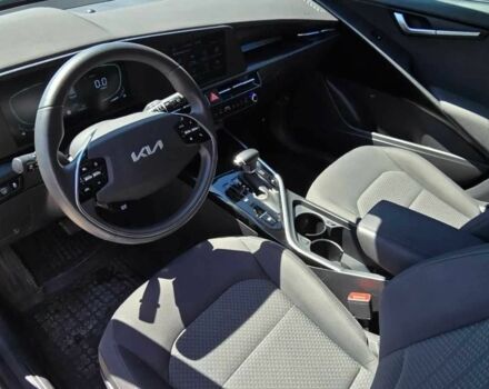 Білий Кіа Niro, об'ємом двигуна 1.6 л та пробігом 57 тис. км за 16500 $, фото 5 на Automoto.ua