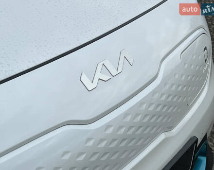 Білий Кіа Niro, об'ємом двигуна 0 л та пробігом 55 тис. км за 23526 $, фото 14 на Automoto.ua