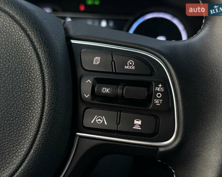 Белый Киа Niro, объемом двигателя 0 л и пробегом 53 тыс. км за 24400 $, фото 36 на Automoto.ua