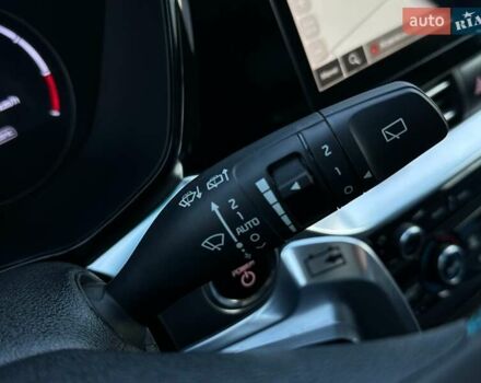 Білий Кіа Niro, об'ємом двигуна 0 л та пробігом 59 тис. км за 24900 $, фото 47 на Automoto.ua
