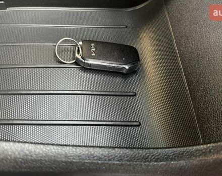 Белый Киа Niro, объемом двигателя 0 л и пробегом 94 тыс. км за 21900 $, фото 148 на Automoto.ua