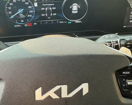 Білий Кіа Niro, об'ємом двигуна 0 л та пробігом 59 тис. км за 22600 $, фото 13 на Automoto.ua