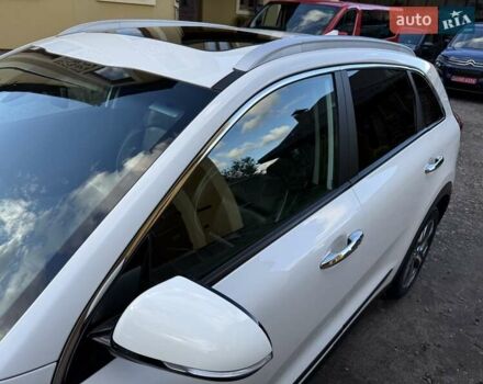 Белый Киа Niro, объемом двигателя 0 л и пробегом 94 тыс. км за 21900 $, фото 29 на Automoto.ua