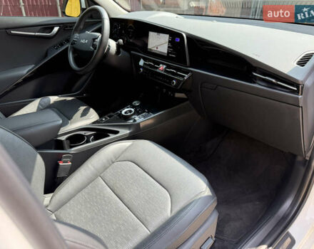 Киа Niro 2023 в Умани на Automoto.ua Белый Киа Niro, объемом двигателя 0 л и пробегом 83 тыс. км за 24600 $, фото 36 на Automoto.ua