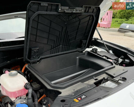 Киа Niro 2023 в Дрогобыче на Automoto.ua Белый Киа Niro, объемом двигателя 0 л и пробегом 57 тыс. км за 23850 $, фото 112 на Automoto.ua