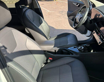 Белый Киа Niro, объемом двигателя 0 л и пробегом 28 тыс. км за 20499 $, фото 18 на Automoto.ua
