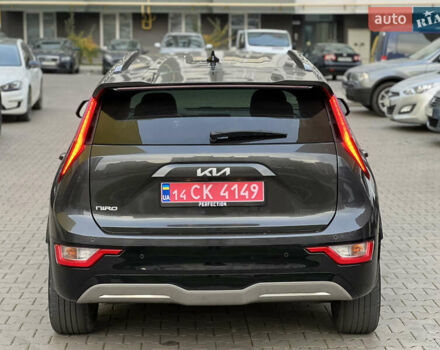 Белый Киа Niro, объемом двигателя 0 л и пробегом 120 тыс. км за 20000 $, фото 5 на Automoto.ua