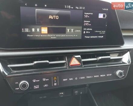 Білий Кіа Niro, об'ємом двигуна 0 л та пробігом 17 тис. км за 32000 $, фото 26 на Automoto.ua
