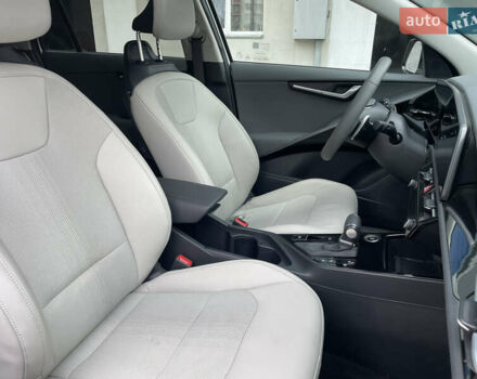 Білий Кіа Niro, об'ємом двигуна 1.6 л та пробігом 15 тис. км за 25900 $, фото 16 на Automoto.ua