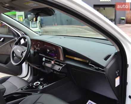 Белый Киа Niro, объемом двигателя 0 л и пробегом 33 тыс. км за 27999 $, фото 106 на Automoto.ua