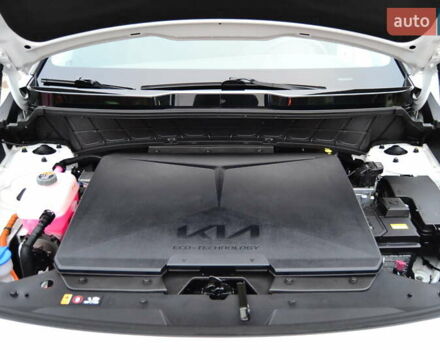 Белый Киа Niro, объемом двигателя 0 л и пробегом 33 тыс. км за 27999 $, фото 116 на Automoto.ua