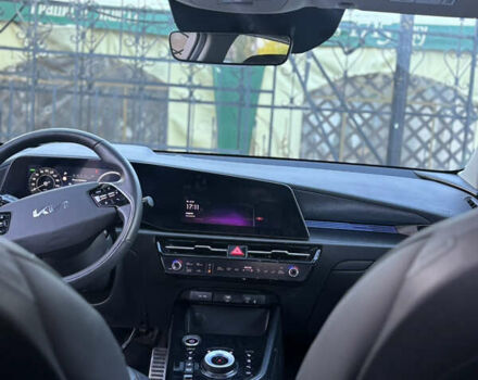 Киа Niro 2023 в Черкассах на Automoto.ua Белый Киа Niro, объемом двигателя 0 л и пробегом 81 тыс. км за 27400 $, фото 20 на Automoto.ua