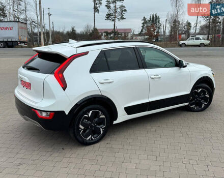 Білий Кіа Niro, об'ємом двигуна 0 л та пробігом 49 тис. км за 21500 $, фото 18 на Automoto.ua