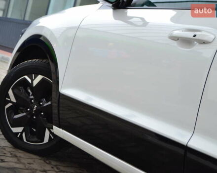 Белый Киа Niro, объемом двигателя 0 л и пробегом 33 тыс. км за 27999 $, фото 43 на Automoto.ua
