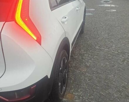 Білий Кіа Niro, об'ємом двигуна 0 л та пробігом 31 тис. км за 23500 $, фото 6 на Automoto.ua