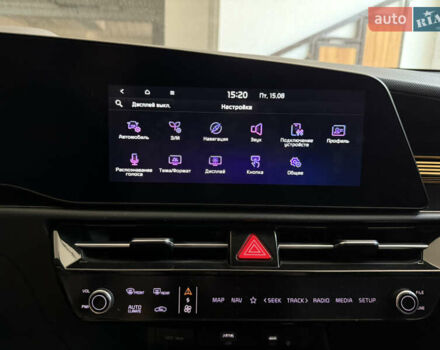 Киа Niro 2023 в Умани на Automoto.ua Белый Киа Niro, объемом двигателя 0 л и пробегом 83 тыс. км за 24600 $, фото 13 на Automoto.ua