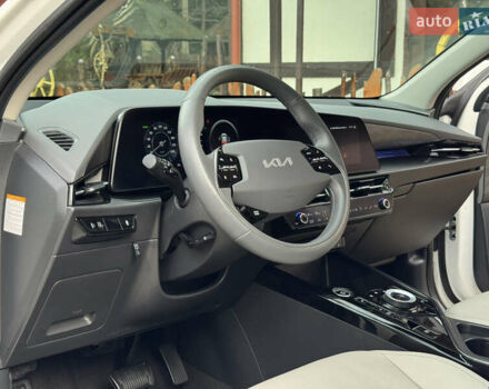 Білий Кіа Niro, об'ємом двигуна 0 л та пробігом 85 тис. км за 26899 $, фото 110 на Automoto.ua