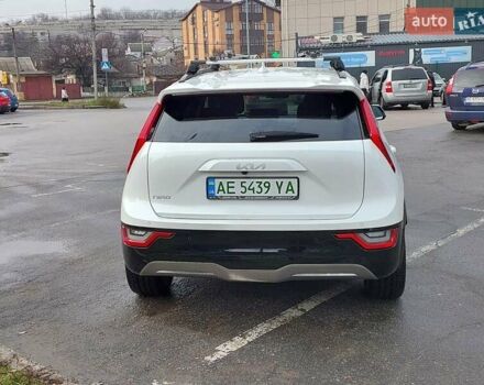 Білий Кіа Niro, об'ємом двигуна 0 л та пробігом 17 тис. км за 32000 $, фото 5 на Automoto.ua
