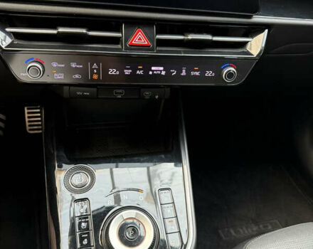 Киа Niro 2023 в Умани на Automoto.ua Белый Киа Niro, объемом двигателя 0 л и пробегом 83 тыс. км за 24600 $, фото 54 на Automoto.ua