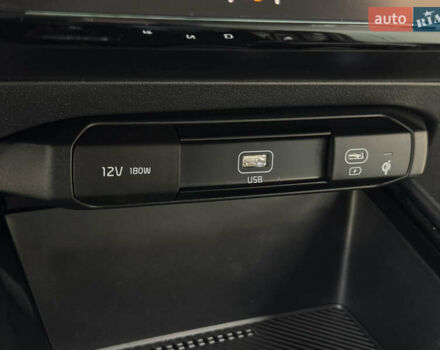 Білий Кіа Niro, об'ємом двигуна 0 л та пробігом 85 тис. км за 26899 $, фото 137 на Automoto.ua