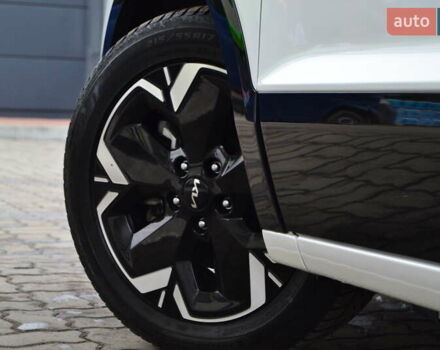 Белый Киа Niro, объемом двигателя 0 л и пробегом 33 тыс. км за 27999 $, фото 39 на Automoto.ua