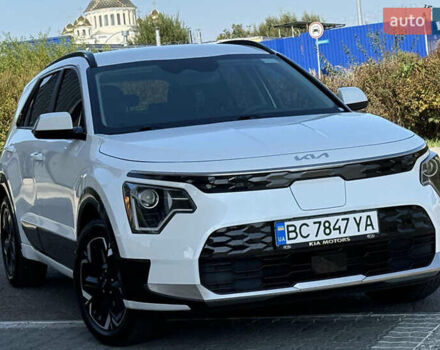 Білий Кіа Niro, об'ємом двигуна 0 л та пробігом 27 тис. км за 18700 $, фото 1 на Automoto.ua