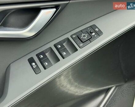 Белый Киа Niro, объемом двигателя 0 л и пробегом 44 тыс. км за 29759 $, фото 14 на Automoto.ua