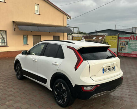 Кіа Niro 2023 у Києві на Automoto.ua Білий Кіа Niro, об'ємом двигуна 0 л та пробігом 1 тис. км за 27999 $, фото 4 на Automoto.ua