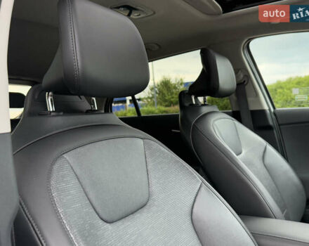 Киа Niro 2023 в Дрогобыче на Automoto.ua Белый Киа Niro, объемом двигателя 0 л и пробегом 57 тыс. км за 23850 $, фото 76 на Automoto.ua