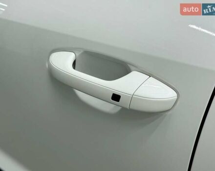 Белый Киа Niro, объемом двигателя 0 л и пробегом 44 тыс. км за 29759 $, фото 7 на Automoto.ua