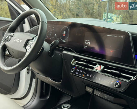 Білий Кіа Niro, об'ємом двигуна 0 л та пробігом 85 тис. км за 26899 $, фото 155 на Automoto.ua