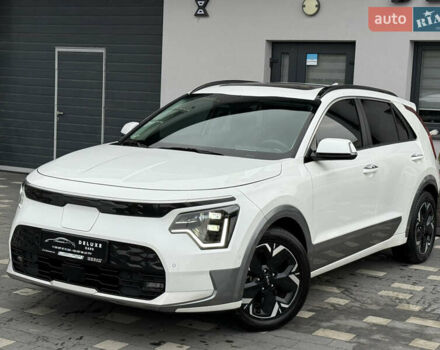 Белый Киа Niro, объемом двигателя 0 л и пробегом 24 тыс. км за 24700 $, фото 5 на Automoto.ua