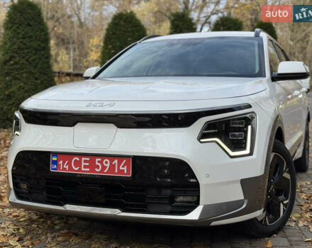 Білий Кіа Niro, об'ємом двигуна 0 л та пробігом 85 тис. км за 26899 $, фото 7 на Automoto.ua